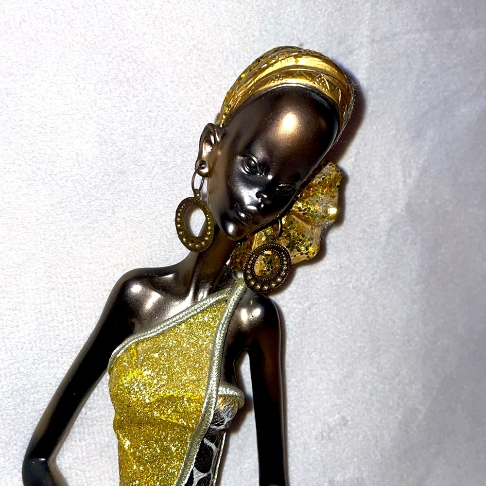 Elegant Bronze & Gold Women Figurine - Picture 6 of 7